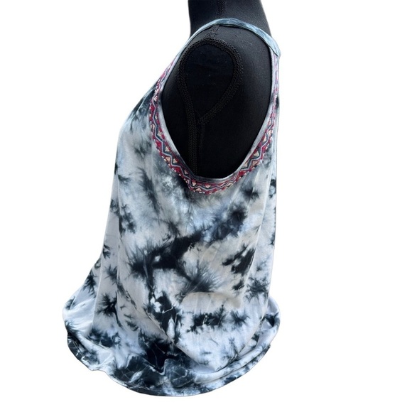 NWT Torrid Halter Sleeveless Tunic HighNeck Embroidered BlackWhite TieDye 12 L 0 - Picture 9 of 16